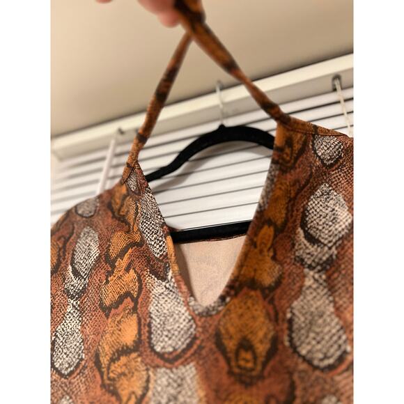 Boohoo Snake Print Cap Sleeve Tie Back Spandex Jumpsuit 12 Orange Tan - Picture 4 of 5